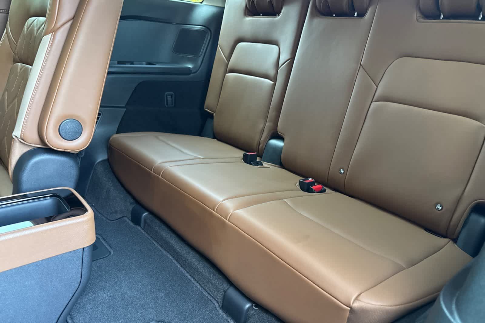 New 2026 Nissan Pathfinder Platinum AWD/4WD image 15
