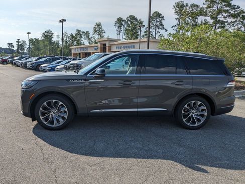 New 2025 Lincoln Aviator 2WD w/ Equipment Group 101A image 8