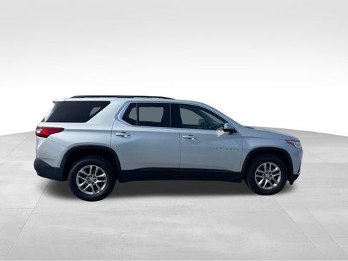 Used 2021 Chevrolet Traverse LT image 8