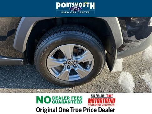 Used 2024 Toyota RAV4 XLE w/ Convenience Package image 25