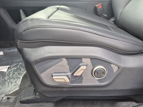 New 2027 Kia Telluride S image 11