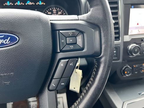 Used 2019 Ford F150 XLT w/ Equipment Group 302A Luxury AWD/4WD image 34
