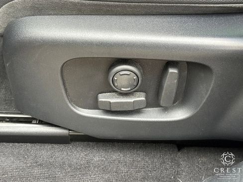 Used 2020 Land Rover Range Rover Velar R-Dynamic S image 11