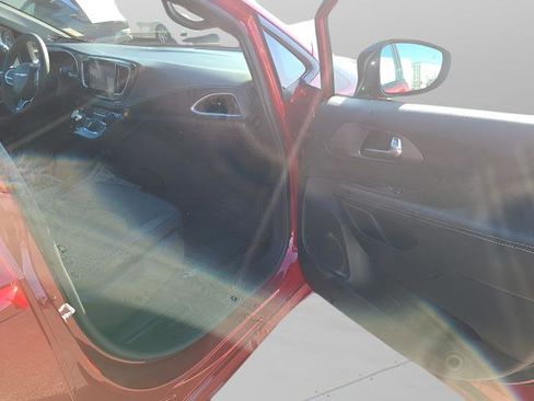 New 2026 Chrysler Pacifica Select image 24