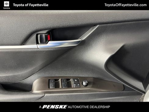 Used 2023 Toyota Camry SE FWD image 23