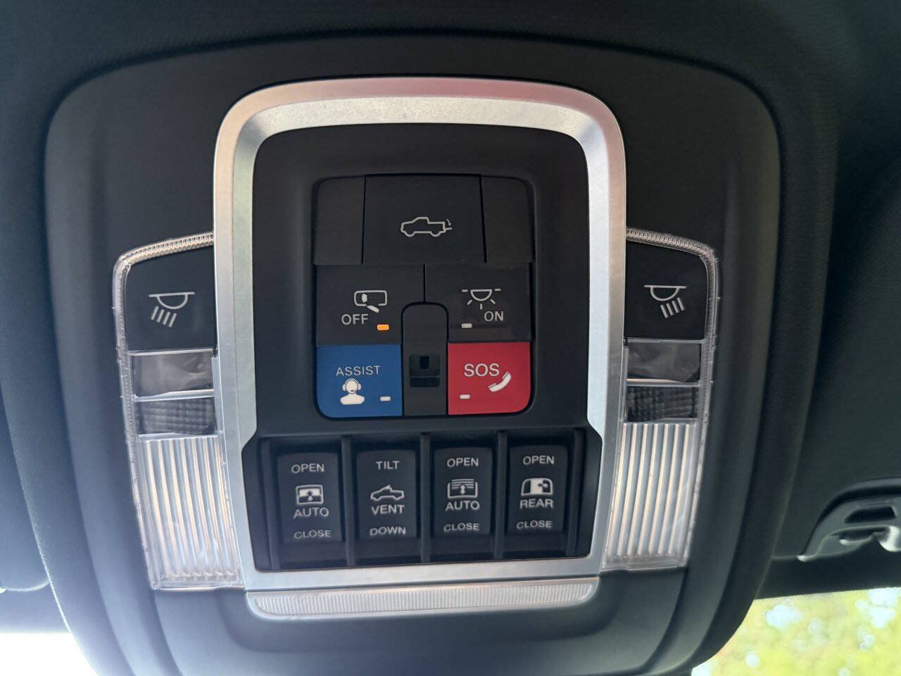 Used 2021 RAM 1500 TRX w/ TRX Lanuch Edition AWD/4WD image 37