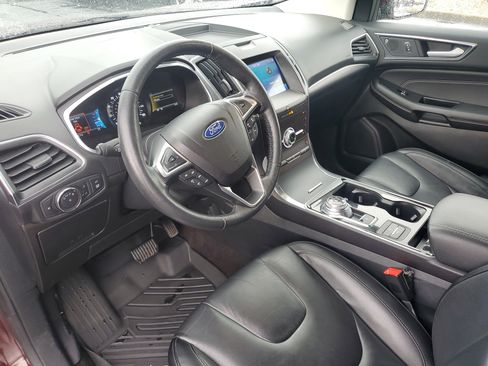 Used 2020 Ford Edge Titanium AWD/4WD image 19