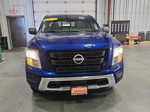 Used 2023 Nissan Titan SV w/ SV Convenience Package image 7