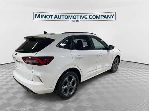 Used 2023 Ford Escape ST-Line w/ Tech Pack #1 FWD image 8