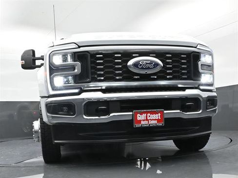 Used 2026 Ford F450 Lariat w/ FX4 Off-Road Package AWD/4WD image 30