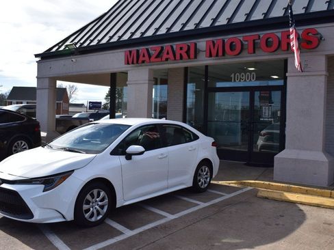 Used 2022 Toyota Corolla LE image 8