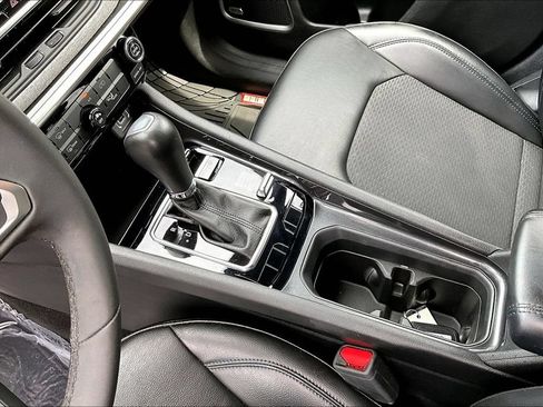 Used 2023 Jeep Compass Latitude w/ Sun and Sound Group AWD/4WD image 18