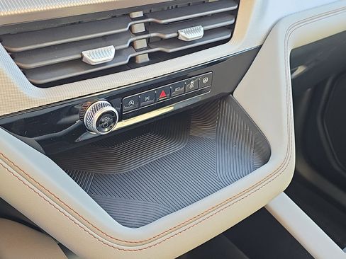 New 2026 Ford Explorer Active image 23