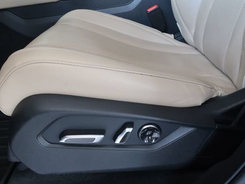 Used 2022 Acura MDX FWD w/ Technology Package image 12