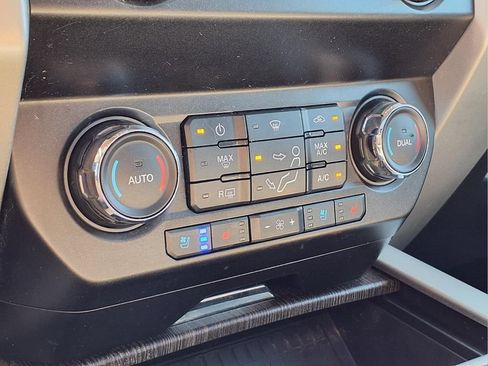 Used 2020 Ford F350 Lariat AWD/4WD image 22