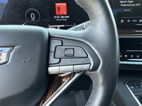 Used 2022 Cadillac Escalade ESV Premium Luxury image 31
