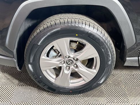 Certified 2025 Toyota RAV4 XLE AWD/4WD image 28
