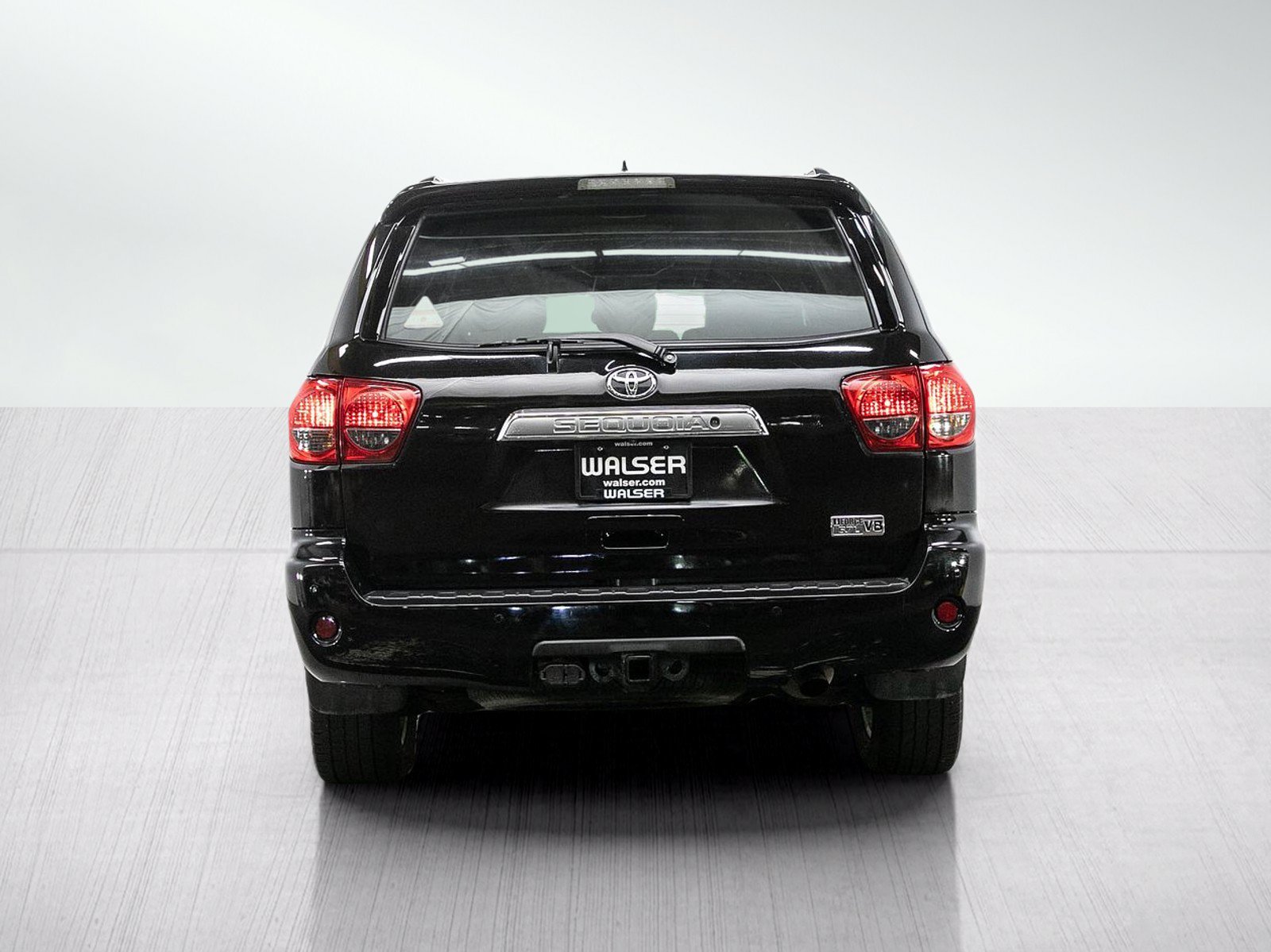 Used 2016 Toyota Sequoia Platinum AWD/4WD image 4