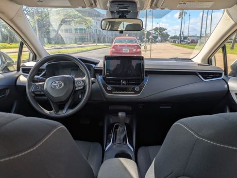 Used 2024 Toyota Corolla LE FWD image 16