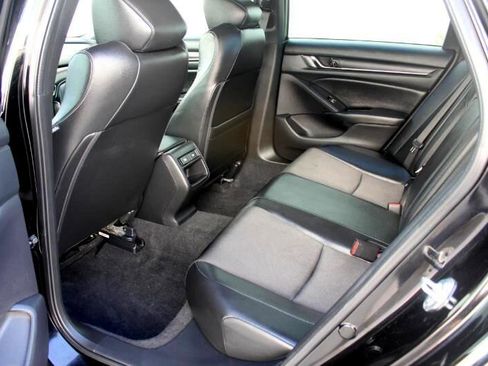 Used 2022 Honda Accord Sport image 12