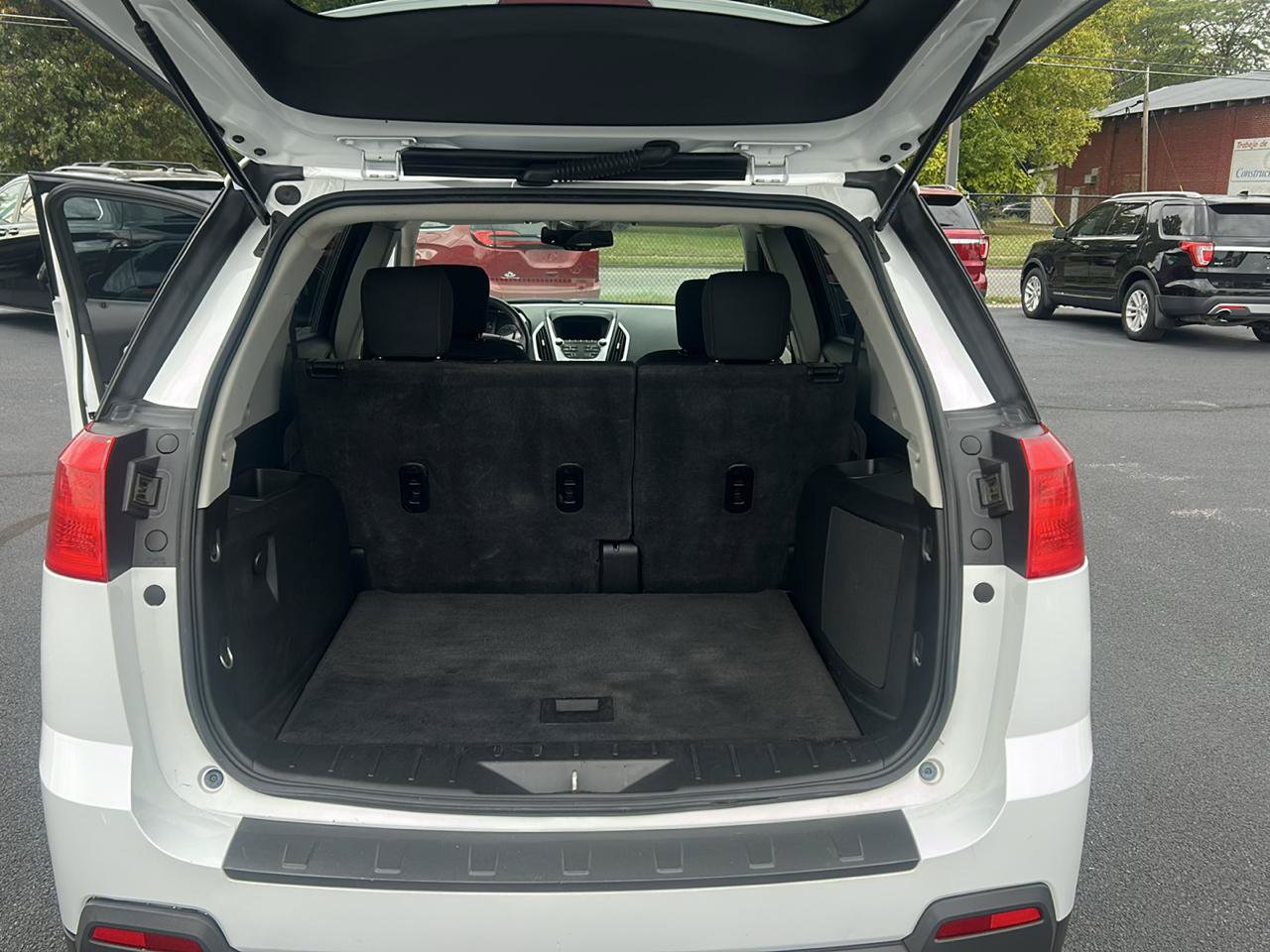 Used 2014 GMC Terrain SLE FWD image 12