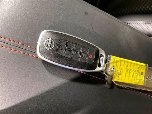 New 2026 Nissan Altima 2.5 SR AWD/4WD image 33
