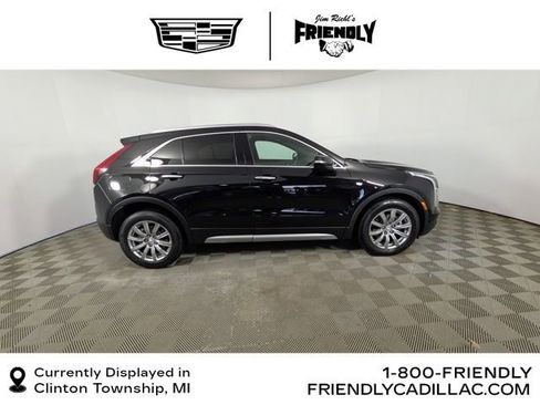 Used 2021 Cadillac XT4 Premium Luxury image 2