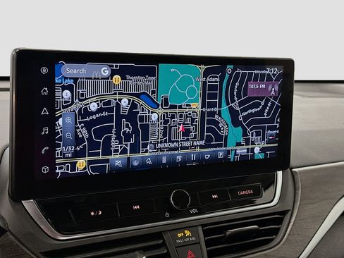 Used 2023 Nissan Altima 2.5 SV w/ SV Premium Package image 22