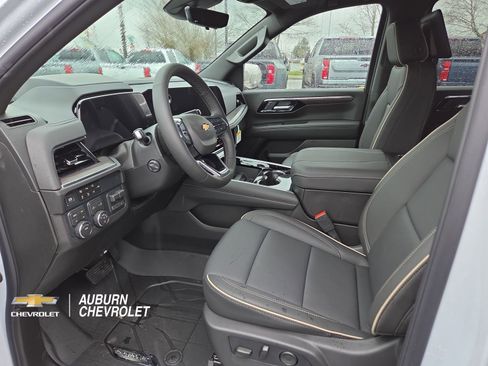 New 2026 Chevrolet Suburban Premier AWD/4WD image 13