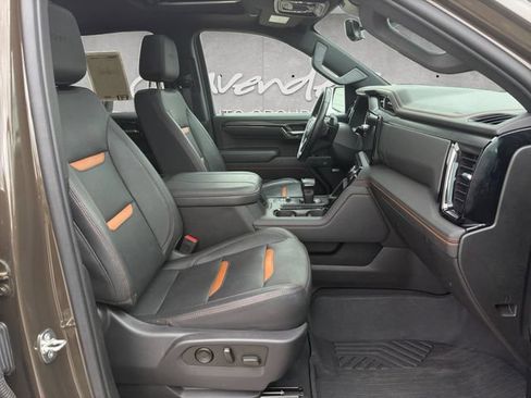 Used 2023 GMC Sierra 1500 AT4 w/ Technology Package AWD/4WD image 24