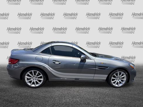 Used 2017 Mercedes-Benz SLC 300 image 11