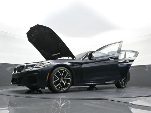 Used 2023 BMW 540i xDrive w/ Executive Package AWD/4WD image 40