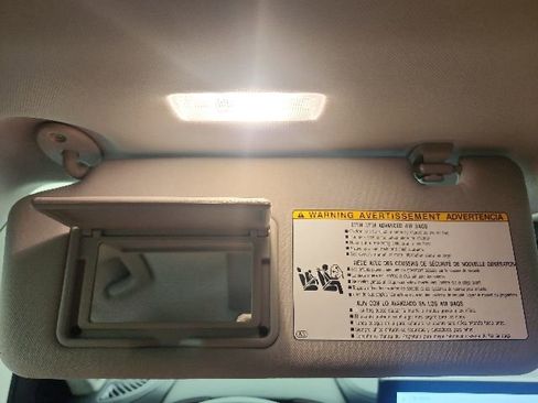 Used 2025 Toyota Highlander Limited AWD/4WD image 80