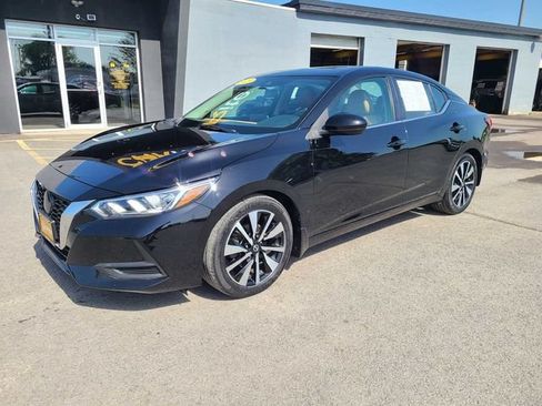 Used 2023 Nissan Sentra SV w/ SV Premium Package FWD image 2