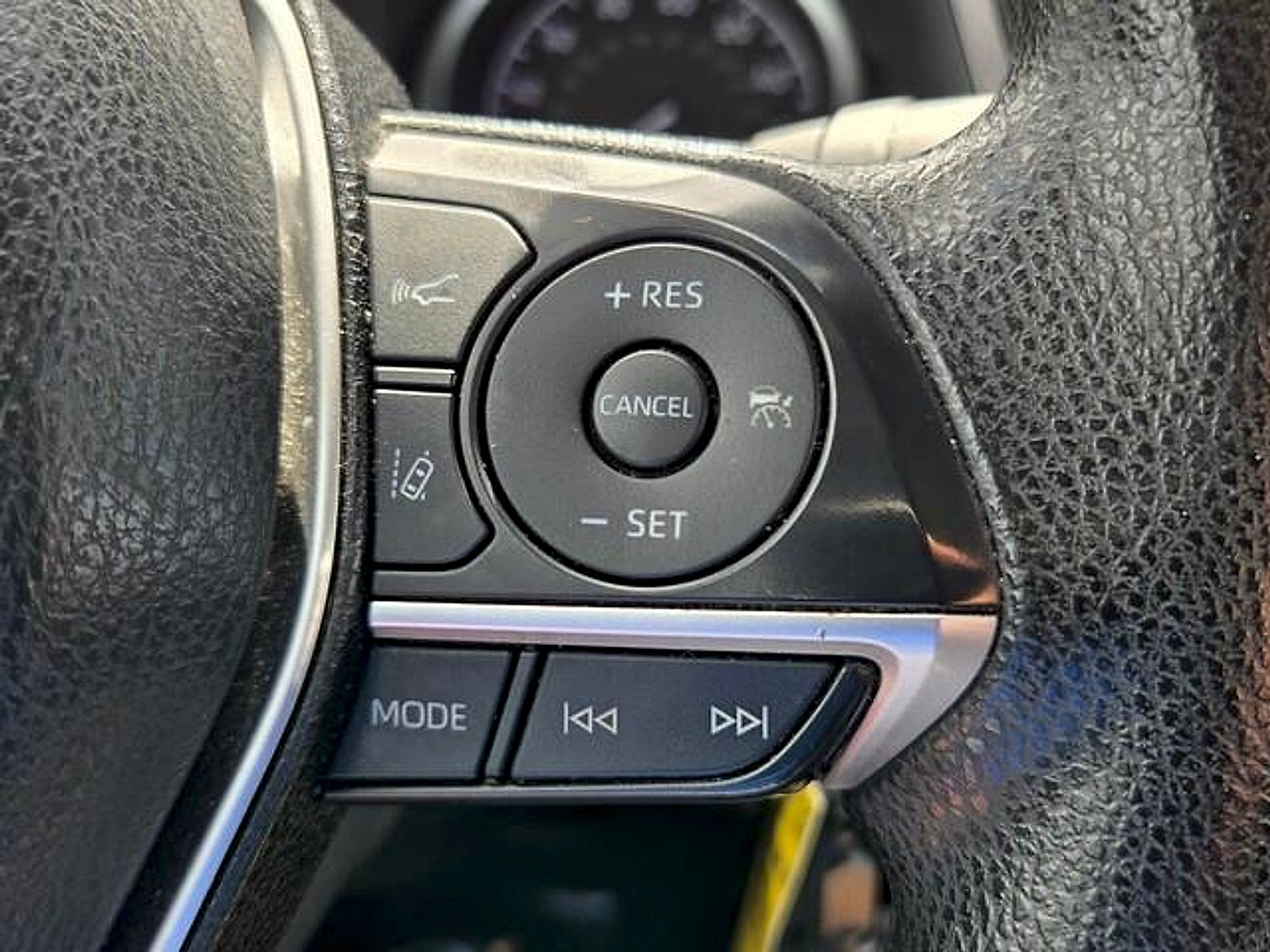 Used 2022 Toyota Camry LE FWD image 20