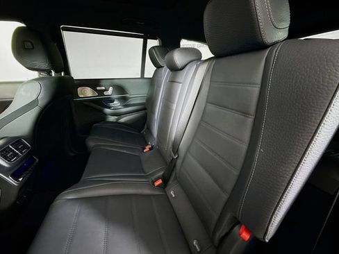 Used 2024 Mercedes-Benz GLS 450 4MATIC image 26