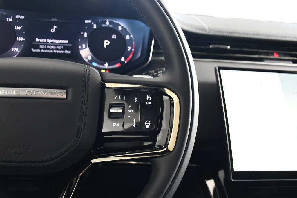 New 2026 Land Rover Range Rover Sport Dynamic SE AWD/4WD image 29