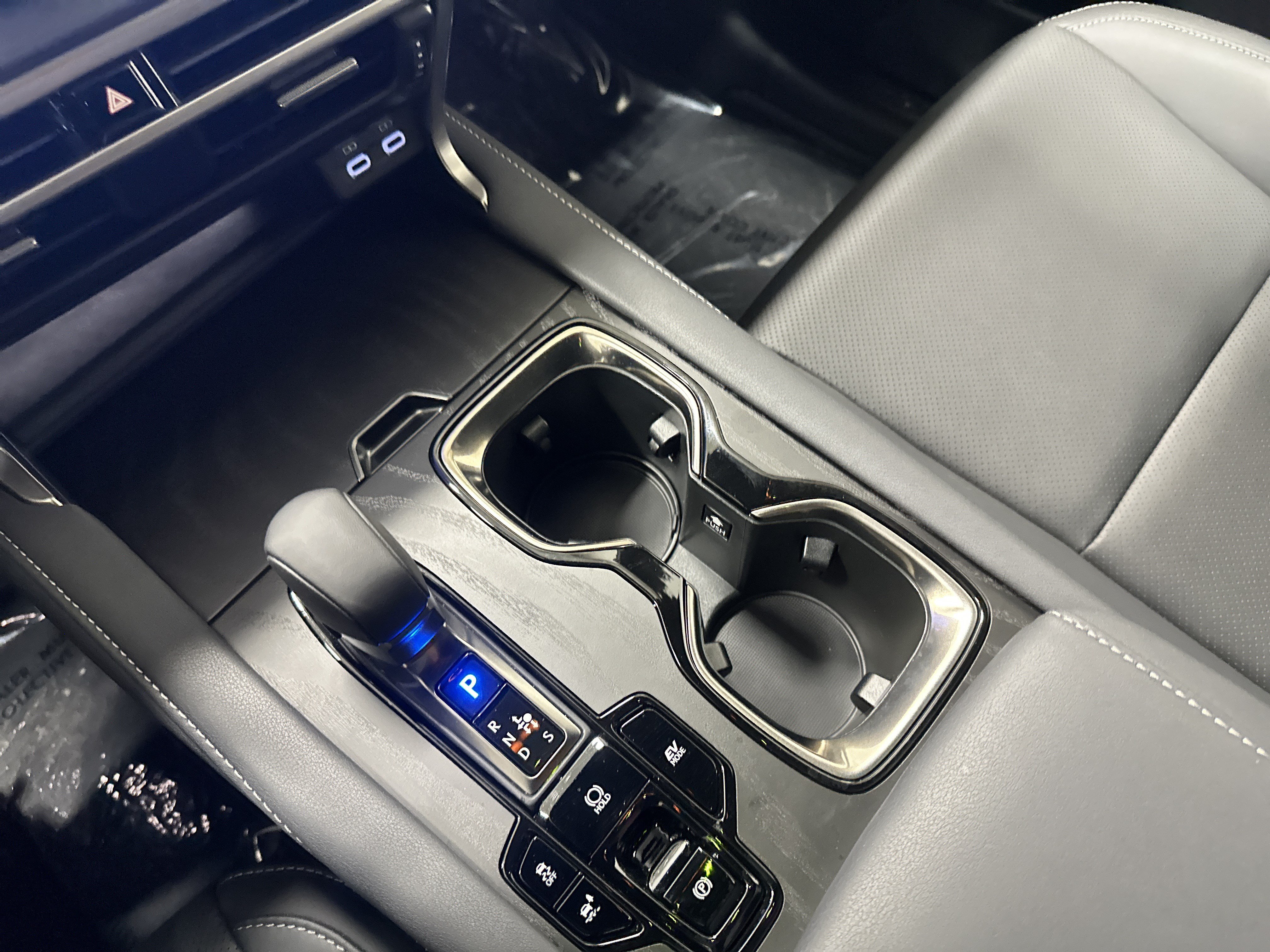 Certified 2025 Lexus RX 350h w/ Accessory Package (K3) AWD/4WD image 28