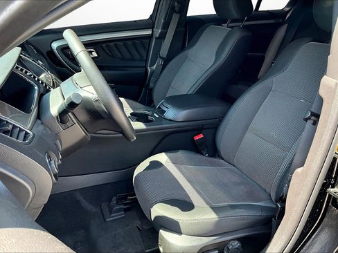 Used 2018 Ford Taurus SEL w/ Equipment Group 201A image 16