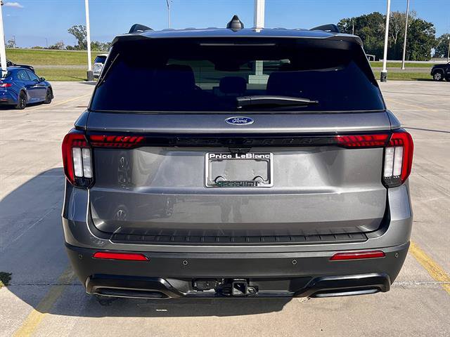 Used 2025 Ford Explorer ST-Line w/ Premium Package RWD image 4