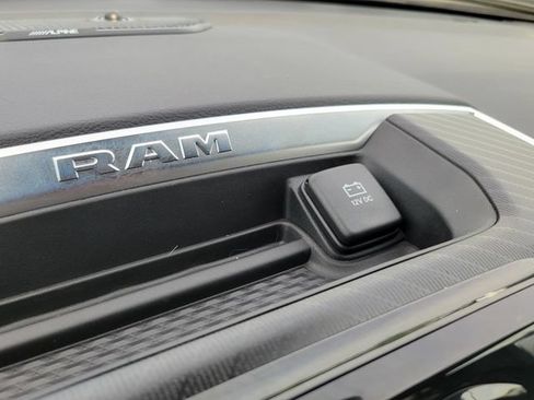 Used 2025 RAM 1500 Big Horn AWD/4WD image 21