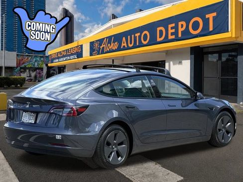 Used 2023 Tesla Model 3 Standard Range RWD image 5