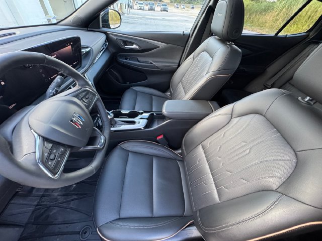 Used 2025 Buick Envista Preferred FWD image 28