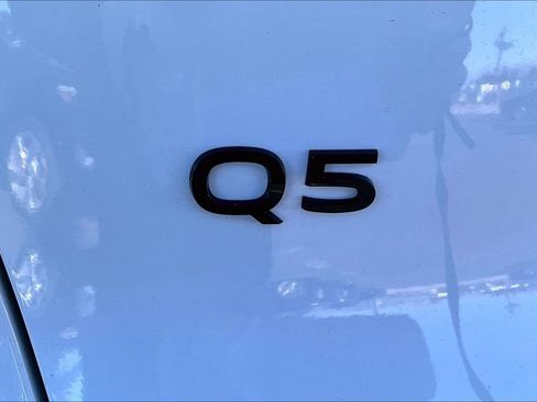 New 2025 Audi Q5 Premium Plus image 9