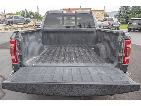 Used 2019 RAM 1500 Laramie AWD/4WD image 14