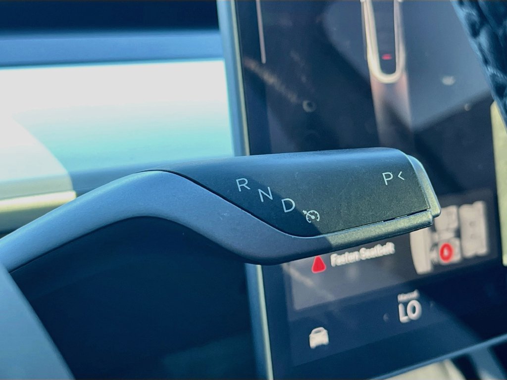 Used 2025 Tesla Model Y Long Range RWD image 17