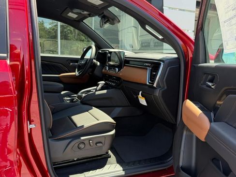New 2026 GMC Canyon AT4 w/ AT4 Premium Package AWD/4WD image 29