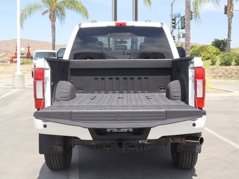 Used 2022 Ford F350 Platinum w/ Tremor Off-Road Package AWD/4WD image 34