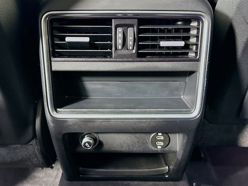 Certified 2022 Porsche Cayenne Coupe image 25