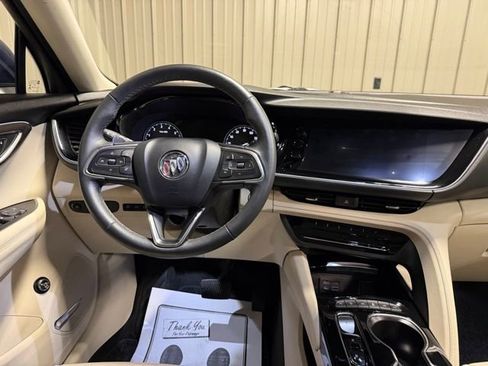 Used 2023 Buick Envision Avenir image 31